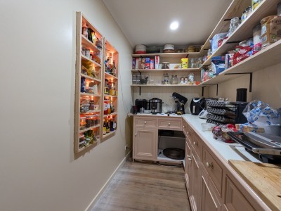 Pantry build